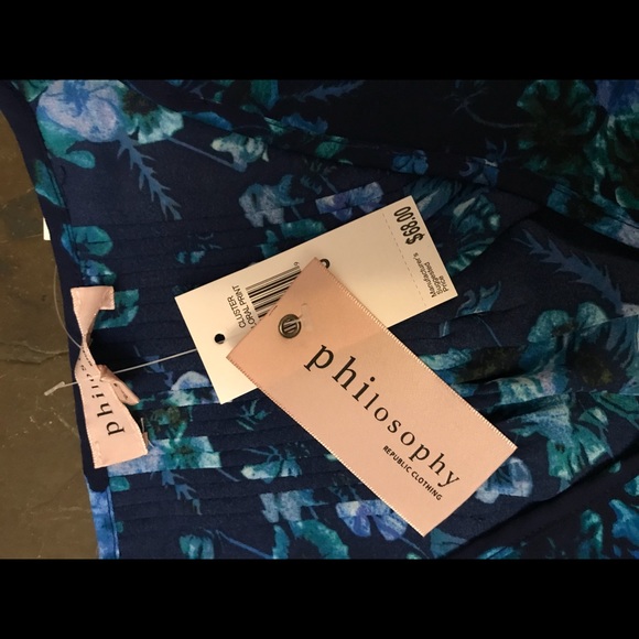 PHILOSOPHY Blue cluster floral cold shoulder top - Picture 2 of 3
